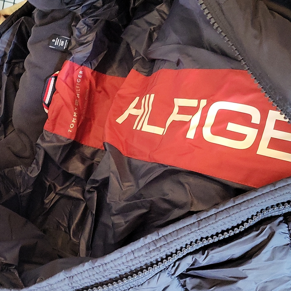 Wind Resistent Jacket - Picture 3 of 4